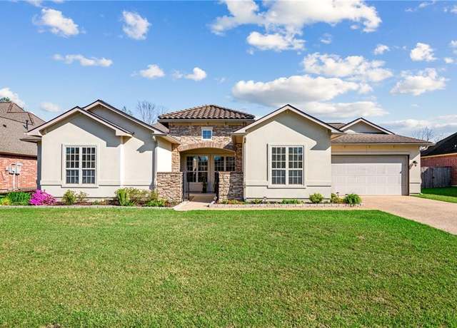 Property at 755 Mirabella Ln, Covington, LA 70433, 4 beds, 2 baths