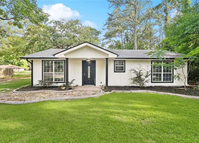 Property at 112 Oakwood Dr, Slidell, LA 70460, 3 beds, 2 baths