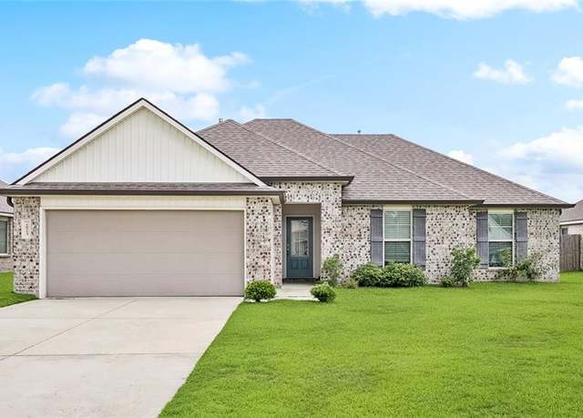 Property at 16713 Highland Heights Dr, Covington, LA 70435, 3 beds, 2 baths