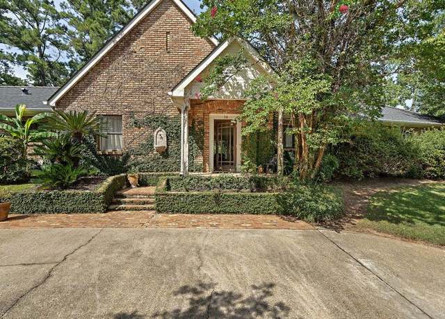 Property at 14 Riverbend Ln, Covington, LA 70433, 3 beds, 3.5 baths