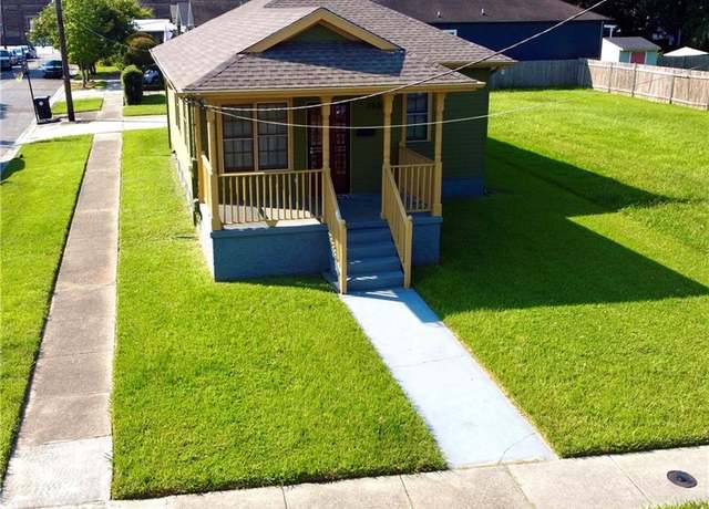 Property at 3634 Annunciation St, New Orleans, LA 70115, 3 beds, 2 baths