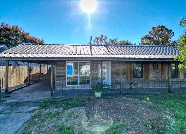 Property at 361 Helis Dr, Westwego, LA 70094, 4 beds, 2 baths