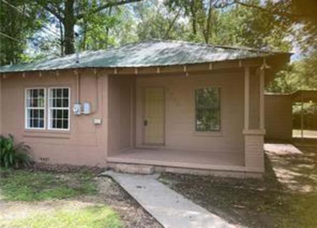 Property at 2708 Lincoln Ave, Slidell, LA 70458, 3 beds, 2 baths