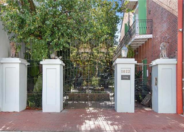 Property at 1022 St Peter St #208, New Orleans, LA 70116, 1 bed, 1.5 baths