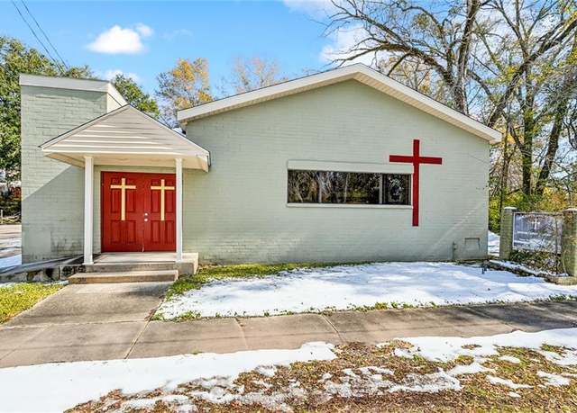 Property at 501 Cedar St, Madisonville, LA 70447, 1 bed, 1 bath