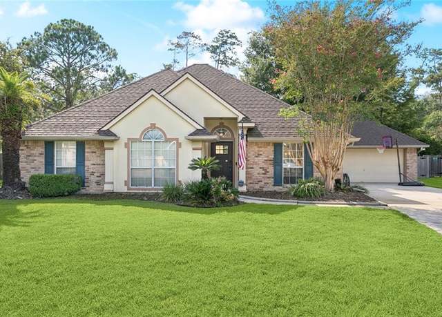 Property at 2029 W Ridge Dr, Mandeville, LA 70448, 4 beds, 2 baths
