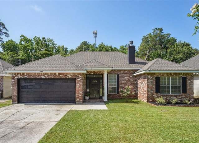 Property at 1400 Viola St, Mandeville, LA 70448, 3 beds, 2 baths
