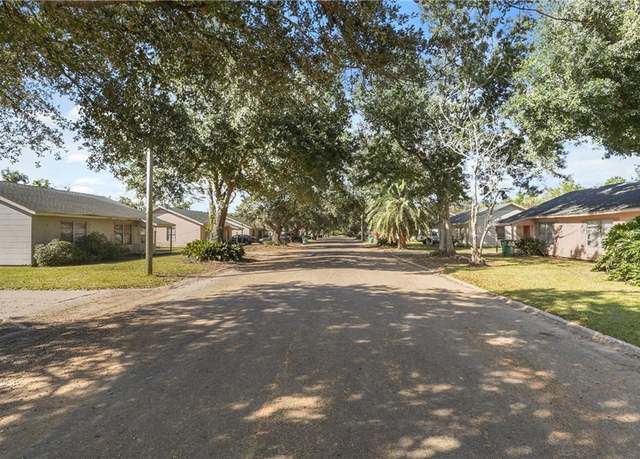 Property at 401, 403-421 W 121 St, Cut Off, LA 70345, 67 beds, 21 baths