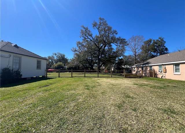 Property at 128 Dodge Ave, Jefferson, LA 70121