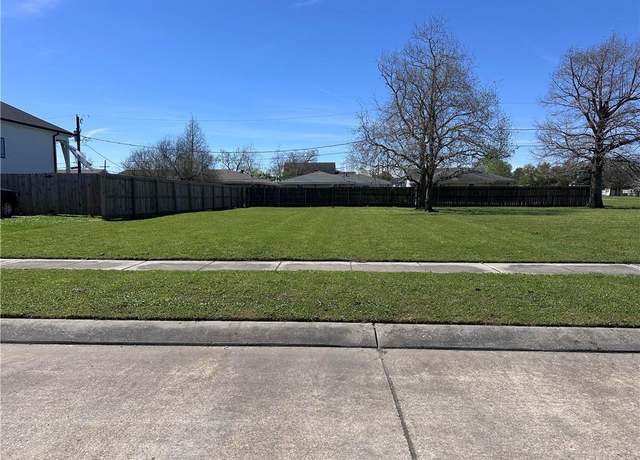 Property at 2308 Benjamin St, Arabi, LA 70032