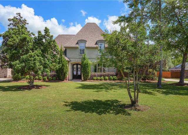 Property at 364 Winchester Cir, Mandeville, LA 70448, 5 beds, 3 baths