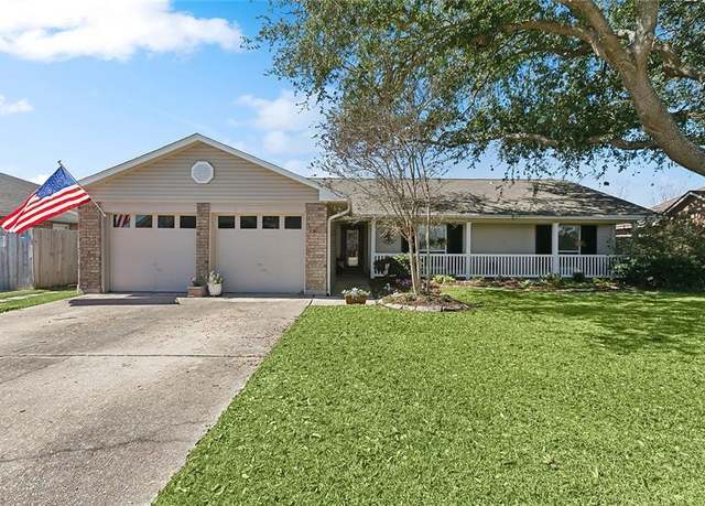 Property at 2243 E Canterbury Dr, La Place, LA 70068, 3 beds, 2 baths