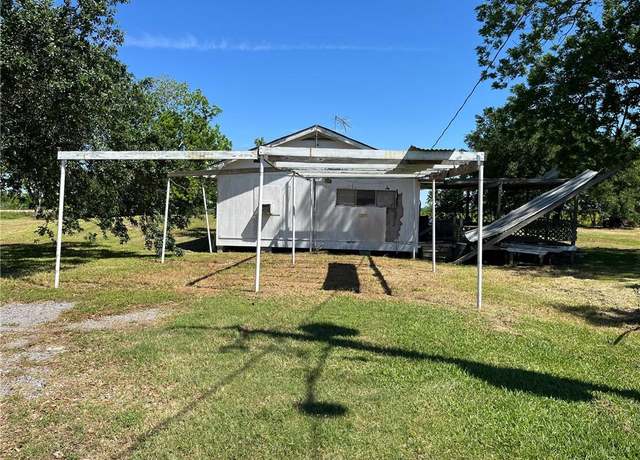 Property at 101 Luke Dr, Des Allemands, LA 70030, 2 beds, 1 bath