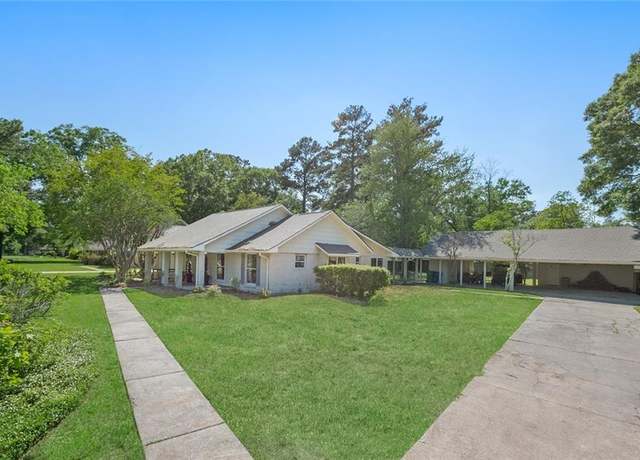 Property at 25683 Colonial Pl, Denham Springs, LA 70726, 4 beds, 2.5 baths
