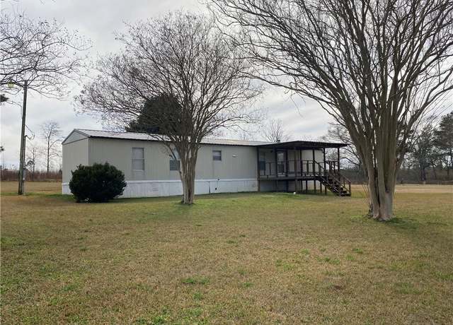 Property at 68443 South River Rd, Kentwood, LA 70444, 2 beds, 2 baths