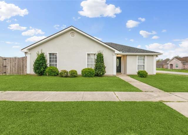 Property at 3124 Fable Dr, Meraux, LA 70075, 3 beds, 2 baths