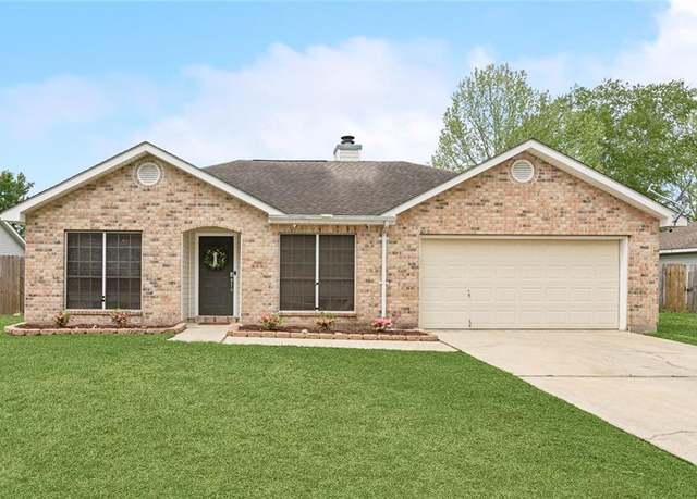 Property at 3225 Ridgeline Dr, Slidell, LA 70460, 4 beds, 2 baths