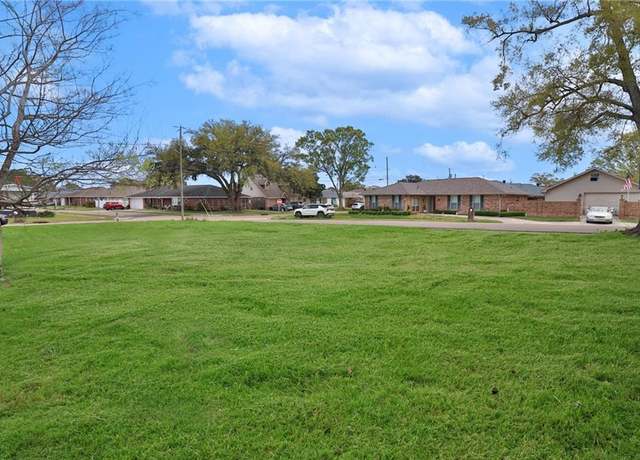 Property at 4501 Shaw St, Metairie, LA 70001