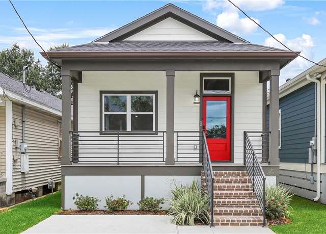 Property at 1820 Palfrey St, Gretna, LA 70053, 3 beds, 2 baths