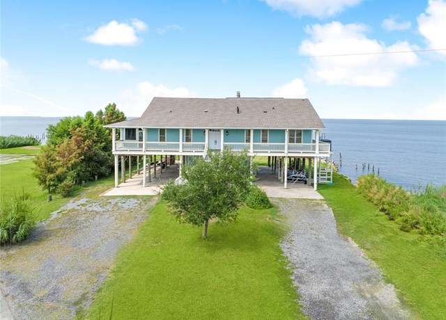 Property at 5 S Treasure Isle Rd, Slidell, LA 70461, 4 beds, 5 baths