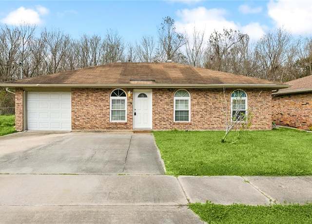 Property at 1716 Heights Dr, St Bernard, LA 70085, 3 beds, 1.5 baths