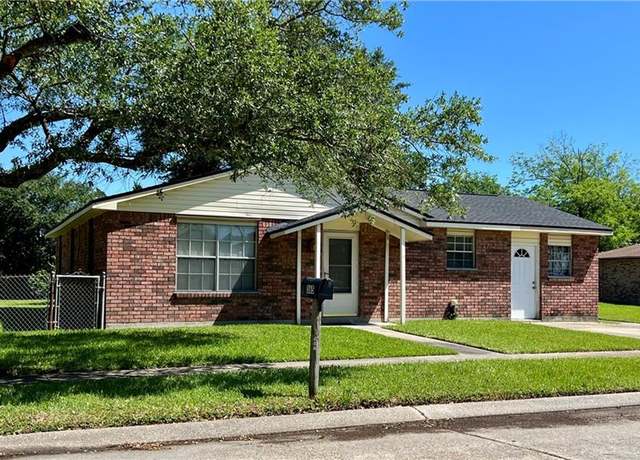 Property at 365 Cottage Ct, La Place, LA 70068, 3 beds, 2 baths