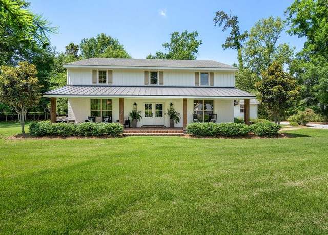 Property at 4 Riverdale Dr, Covington, LA 70433, 5 beds, 4 baths