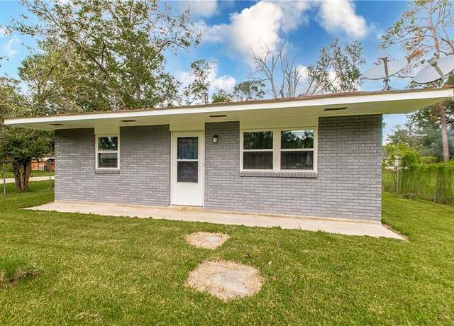 Property at 106 Oak St, Independence, LA 70443, 2 beds, 2 baths