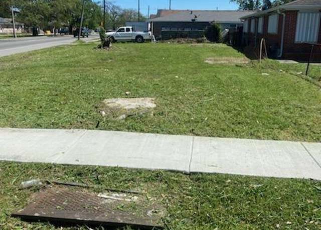 Property at 1527 Benton St, New Orleans, LA 70117