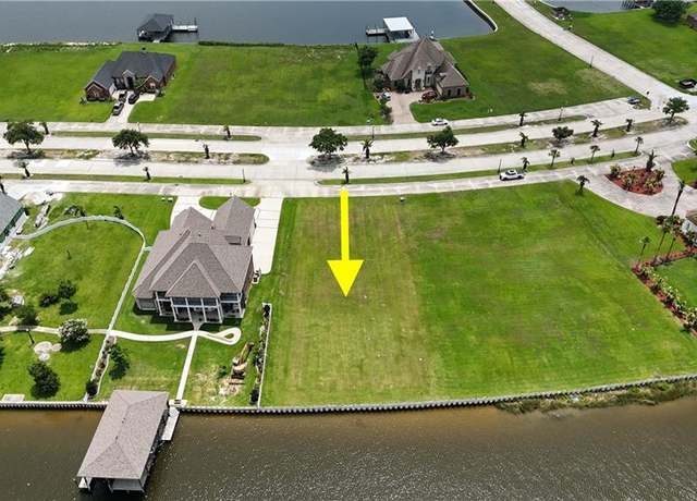 Property at 2077 S Lakeshore Blvd, Slidell, LA 70461