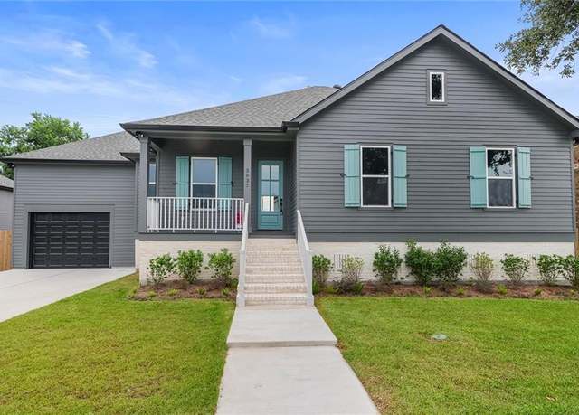 Property at 3937 Dominique Dr, Chalmette, LA 70043, 3 beds, 2 baths