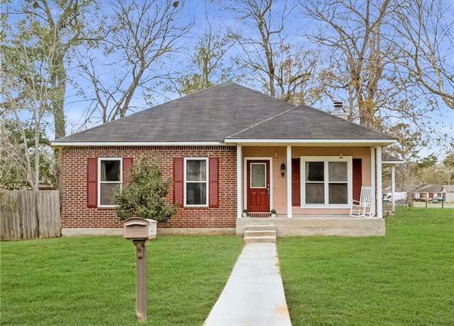Property at 11195 Shandon Dr, Greenwell Springs, LA 70739, 4 beds, 2 baths