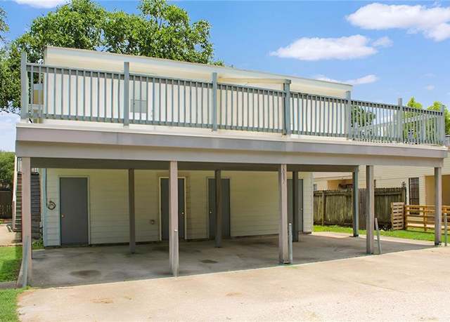 Property at 8007 Brevard St, New Orleans, LA 70127, 6 beds, 4 baths