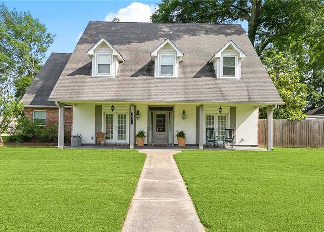 Property at 16211 Coliseum Ave, Baton Rouge, LA 70816, 4 beds, 3.5 baths