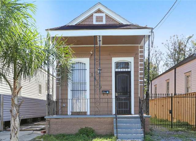 Property at 1929 Almonaster Ave, New Orleans, LA 70117, 2 beds, 1 bath