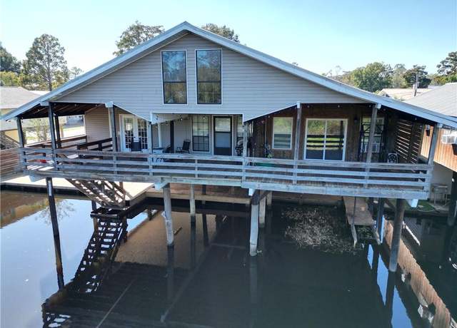 Property at 20442 Johnson Dr, Springfield, LA 70462, 4 beds, 2 baths