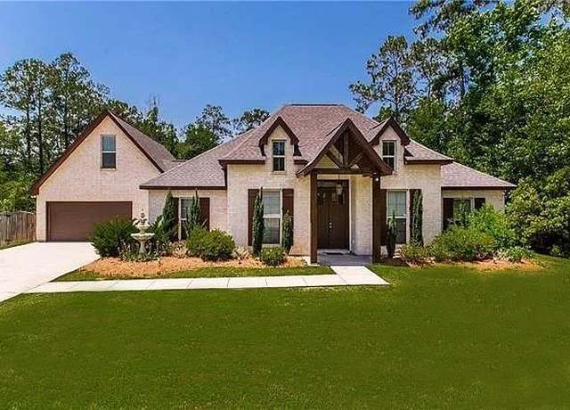 Property at 201 Belle Point Dr, Madisonville, LA 70447, 5 beds, 3 baths