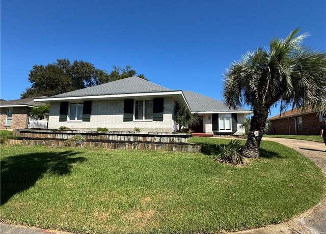 Property at 20737 Old Spanish Trl, New Orleans, LA 70129, 4 beds, 2.5 baths