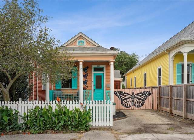 Property at 8221 Zimple St, New Orleans, LA 70118, 2 beds, 2 baths
