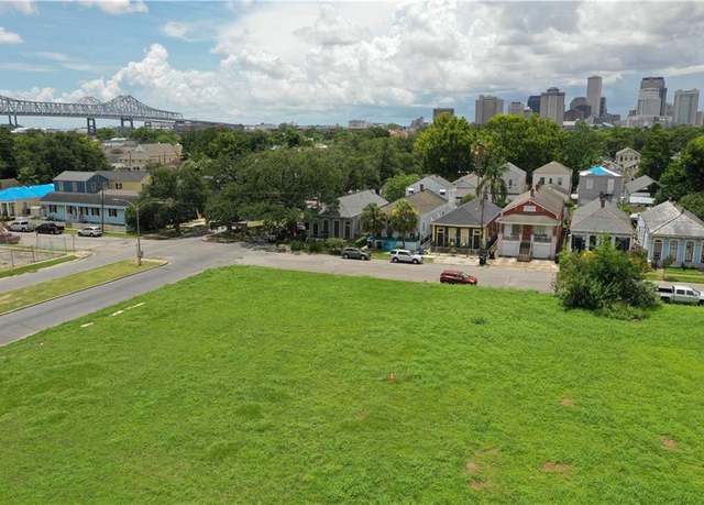 Property at 623 Thayer St, New Orleans, LA 70114