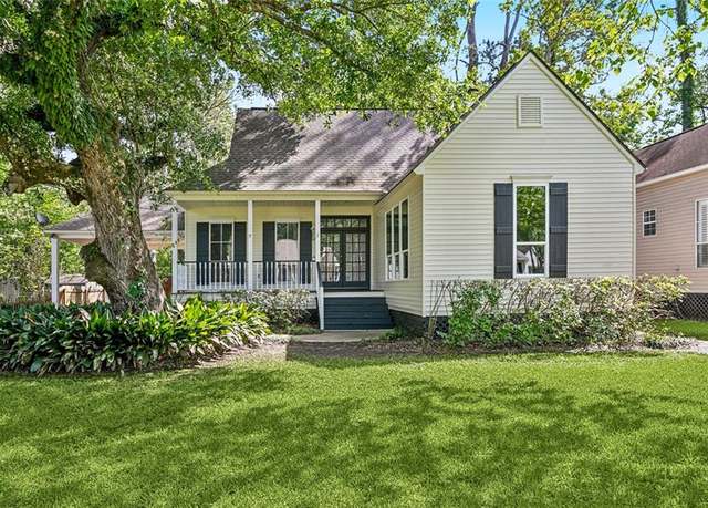 Property at 104 Woods Dr, Madisonville, LA 70447, 3 beds, 2.5 baths