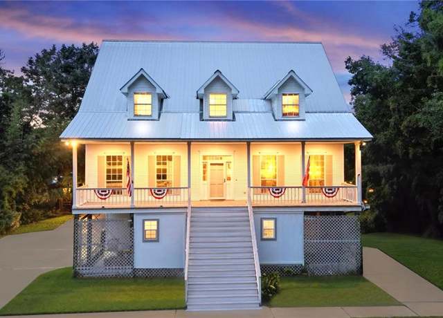 Property at 68335 Taulla Dr, Covington, LA 70433, 6 beds, 4 baths