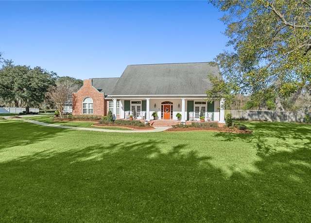 Property at 242 Sarah Victoria Dr, Belle Chasse, LA 70037, 4 beds, 3.5 baths