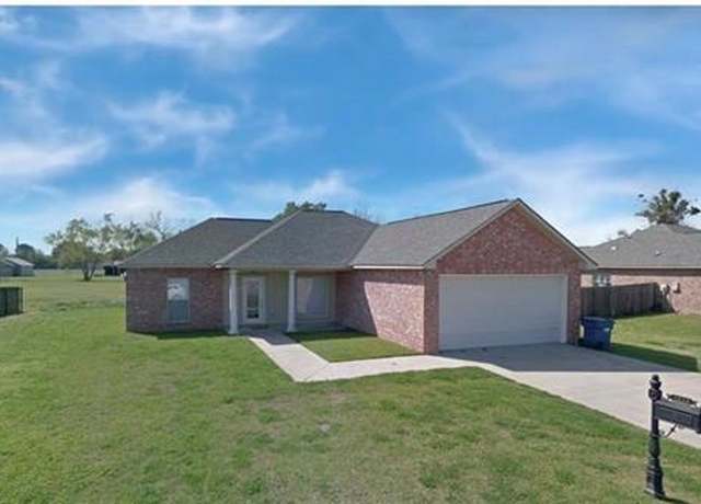 Property at 2125 Benedetto Ln, Port Allen, LA 70767, 3 beds, 2 baths