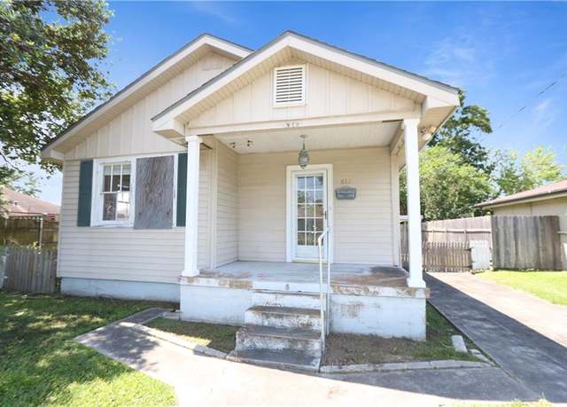 Property at 812 Central Ave, Westwego, LA 70094, 2 beds, 1 bath