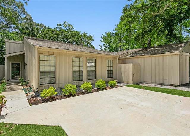 Property at 32 S Court Villa Dr #32, Mandeville, LA 70471, 2 beds, 2 baths