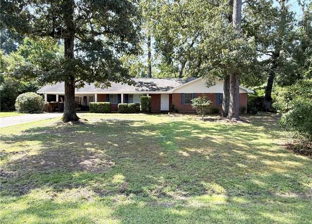 Property at 199 Tchefuncte Dr, Covington, LA 70433, 4 beds, 2.5 baths