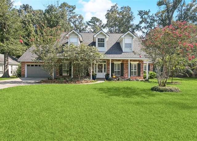 Property at 104 Debellvue Pl, Mandeville, LA 70471, 4 beds, 2.5 baths