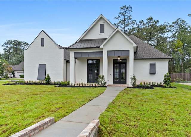 Property at 217 Belle Pointe Dr, Madisonville, LA 70447, 4 beds, 3 baths