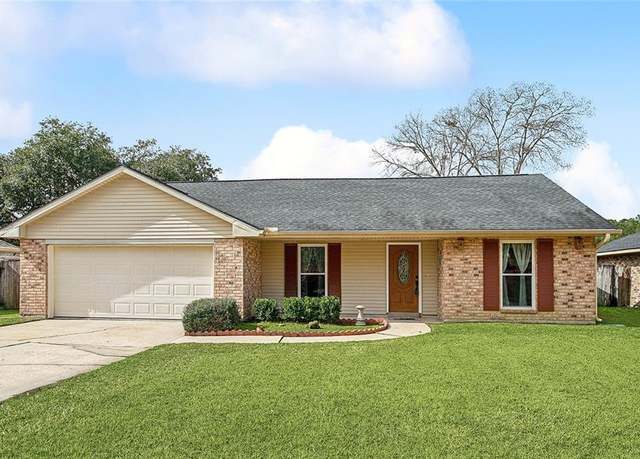 Property at 803 Lake D'cote Ct, Slidell, LA 70461, 4 beds, 2 baths